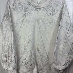 Lululemon Women’s Crewneck Cracked Pattern White Sweater Size 8 Oversized